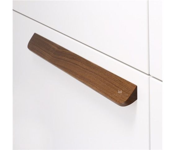 Straight Angled Wood Pull