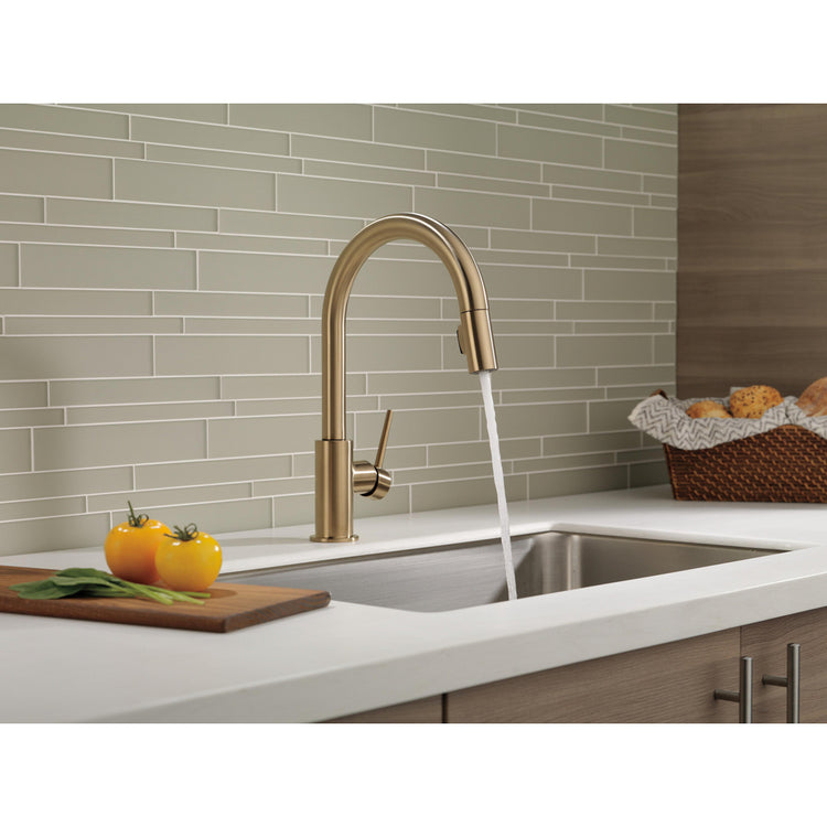 Delta - Trinsic - Single Handle Pull-Down Faucet  - Champagne Bronze