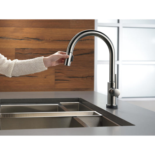 Delta - Trinsic - Single Handle Pull-Down Faucet with TO2 - Black Stainless